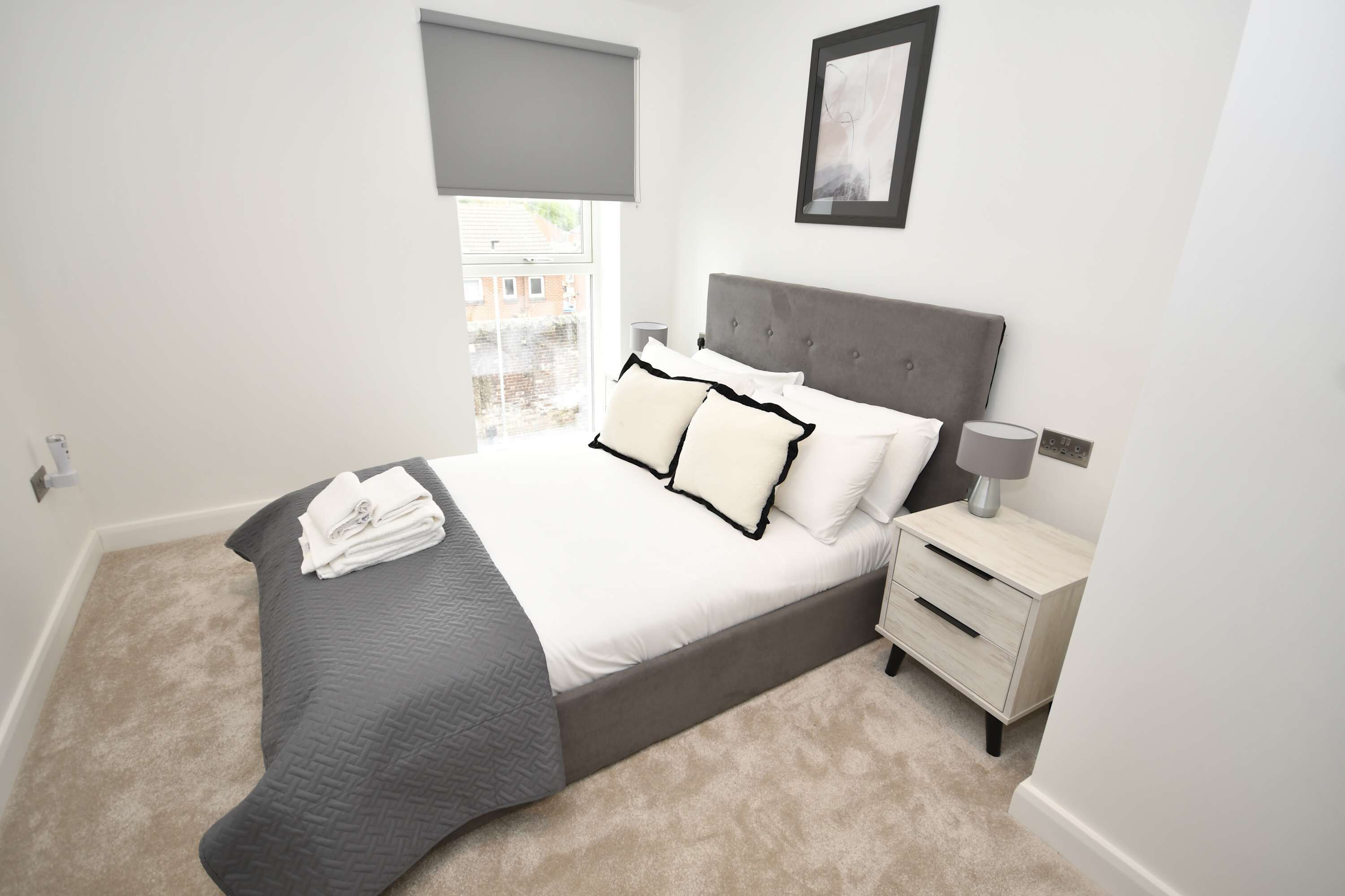 1 chambre, bureau, fer et planche à repasser, Wi-Fi