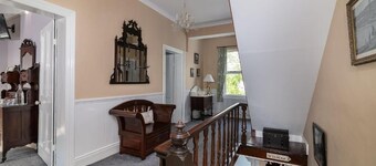 Riverdale House B&B