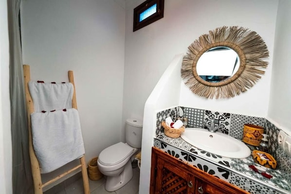 Bathroom - Riad Kiyanjana (Marrakech)