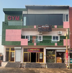 Deluxe Double Room, City View | Bahagian luar