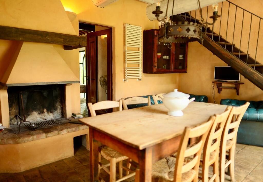 Superior Apartment, Garden View | Dining