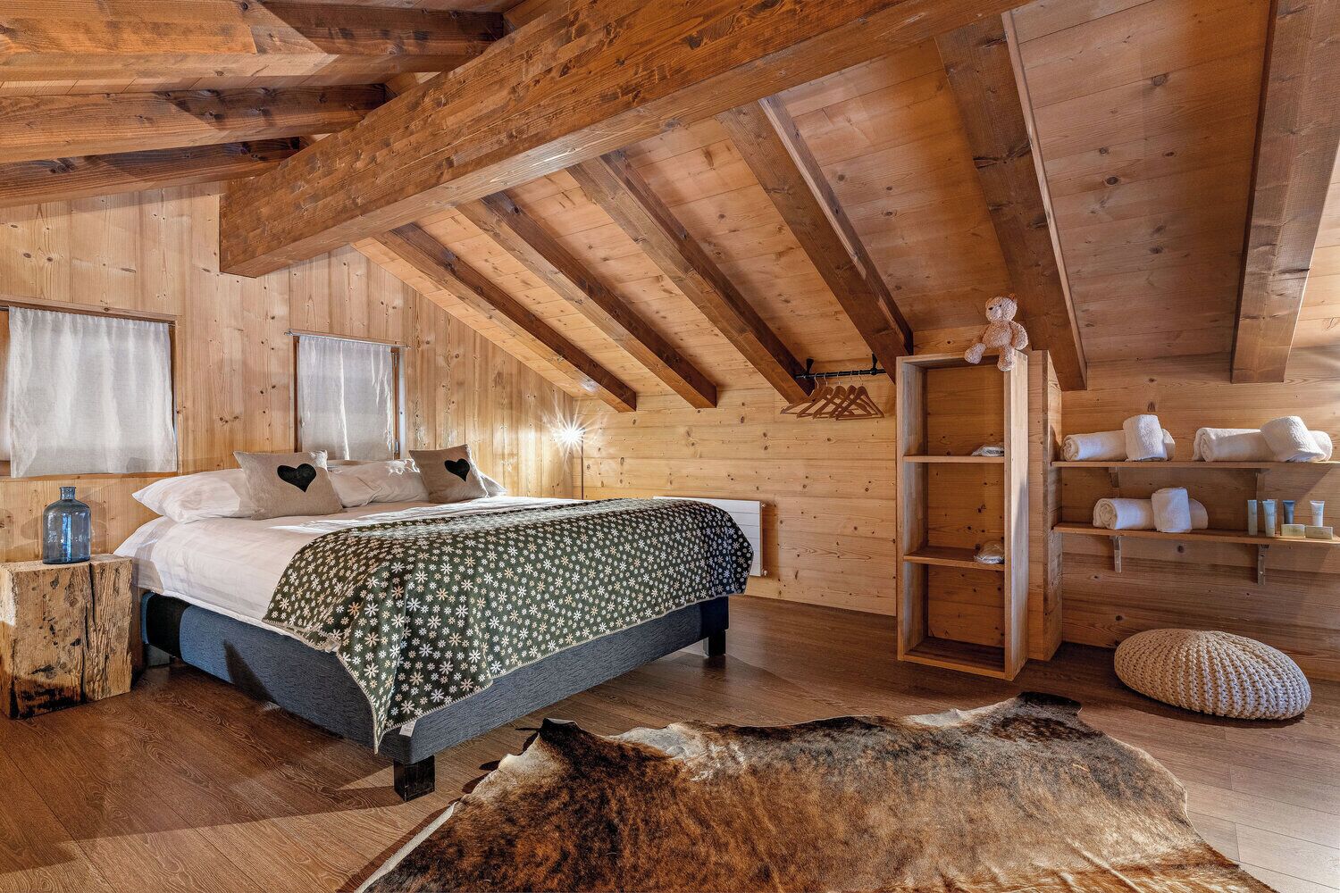 Suite, 2 Bedrooms, Balcony, Mountain View | Iron/ironing board (on request), WiFi (free)