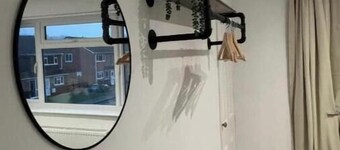 Quiet Refurbished 3-Bed Home | Parking • WiFi • Near Station & Town