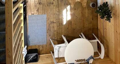 Charming Wooden Cabin with Fire Pit in Kawartha Lakes, Ontario