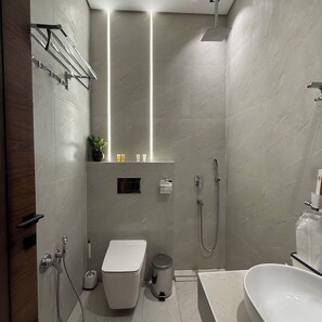 Apartment, 1 King Bed | Bathroom | Shower, free toiletries, slippers, towels - Al-luluaieh (Hail)