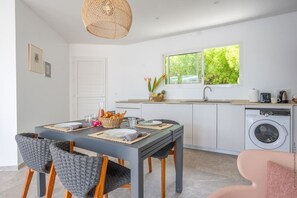 Dining - An Ti Doucè—Villa with a pool, 300 meters from the beach (Sainte-Luce)