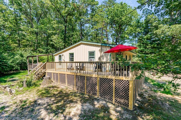 Unclassified image, 1 of 23, button - River Access Cabin with Hot Tub, Deck, Grill and Fire Pit - Perfect for Your Family Getaway in Luray, VA (Luray)