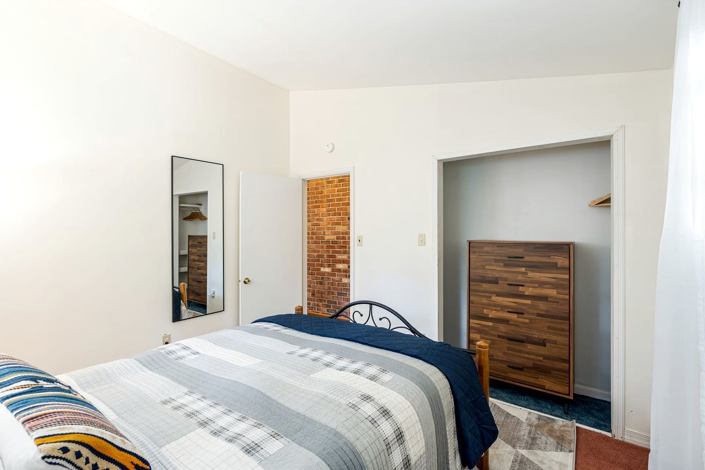1 habitación, wifi y ropa de cama 