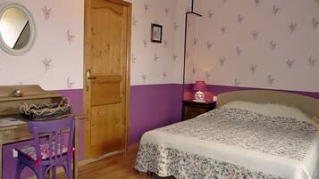 1 bedroom, WiFi, bed sheets