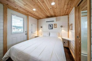 Unclassified image, 4 of 34, button - Charming and Modern Tiny Home Escape with Resort Amenities and Pool Near Fredericksburg, TX (Fredericksburg)