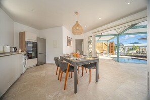 Dining - 2 Villas with 2 Private Pools - Luxury and Nature in Martinique (Sainte-Luce)