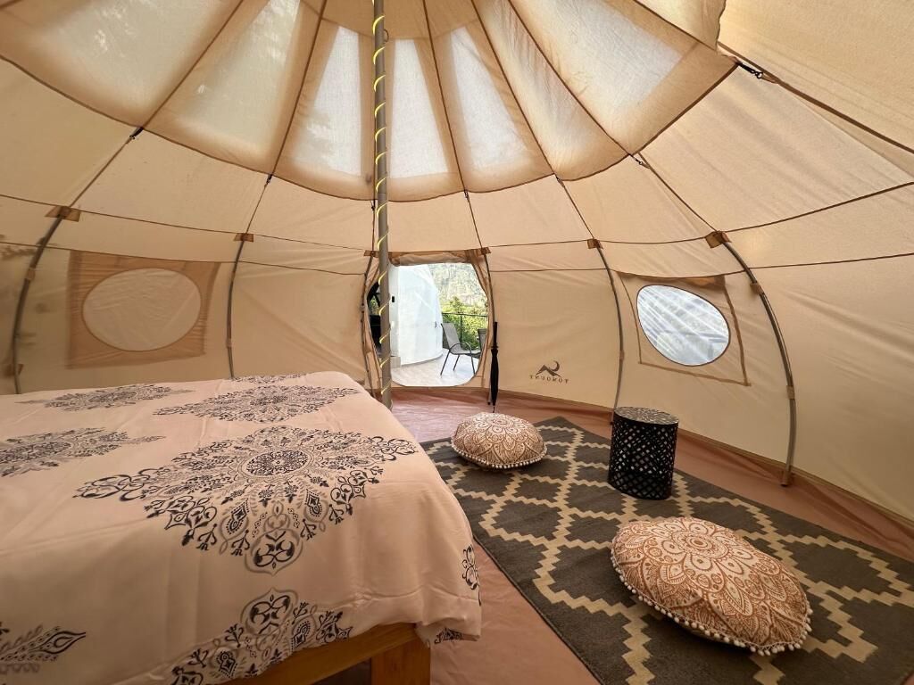 Habitación de diseño doble, Se admiten mascotas, vistas a la montaña | Wifi gratis
