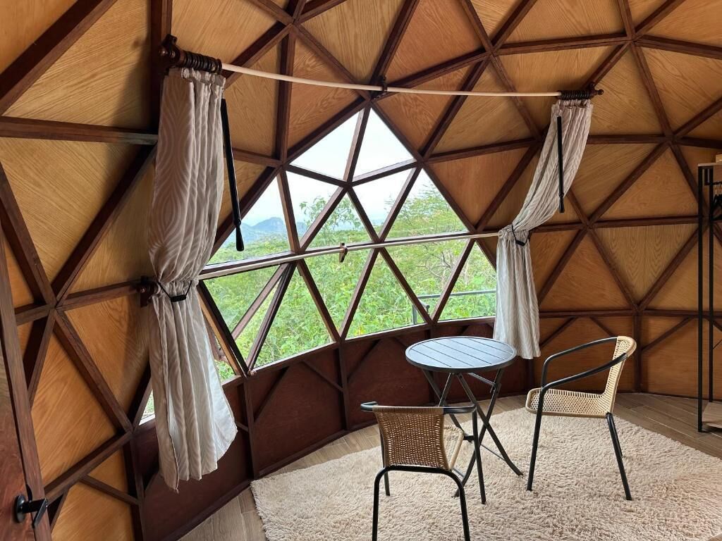 Deluxe Suite, Balcony, Mountain View | Interior