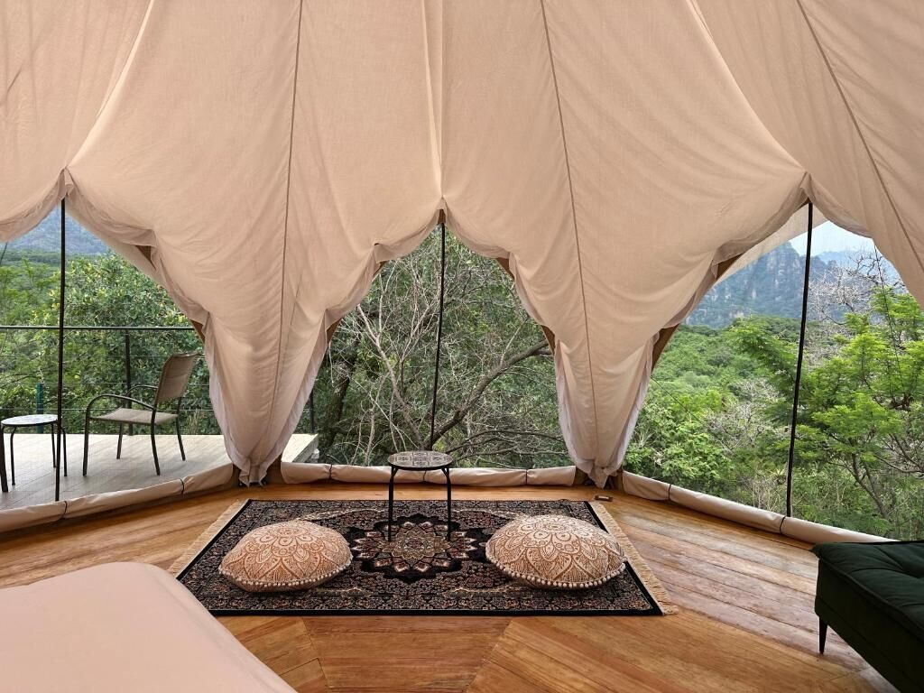 Panoramic Suite, Pets Allowed, Mountain View | WiFi (free)