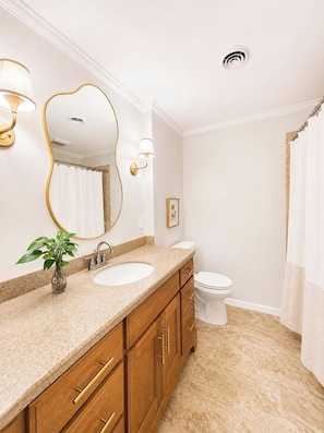 Bathroom - The Park House, grill + porch by Velvet Ditch Villas (Oxford)