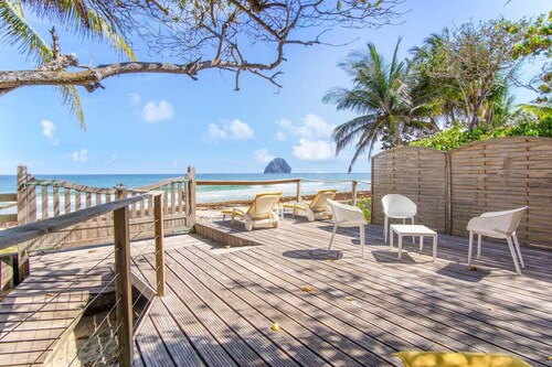 Yellow Beach Villa - Creole-style house on the beach
