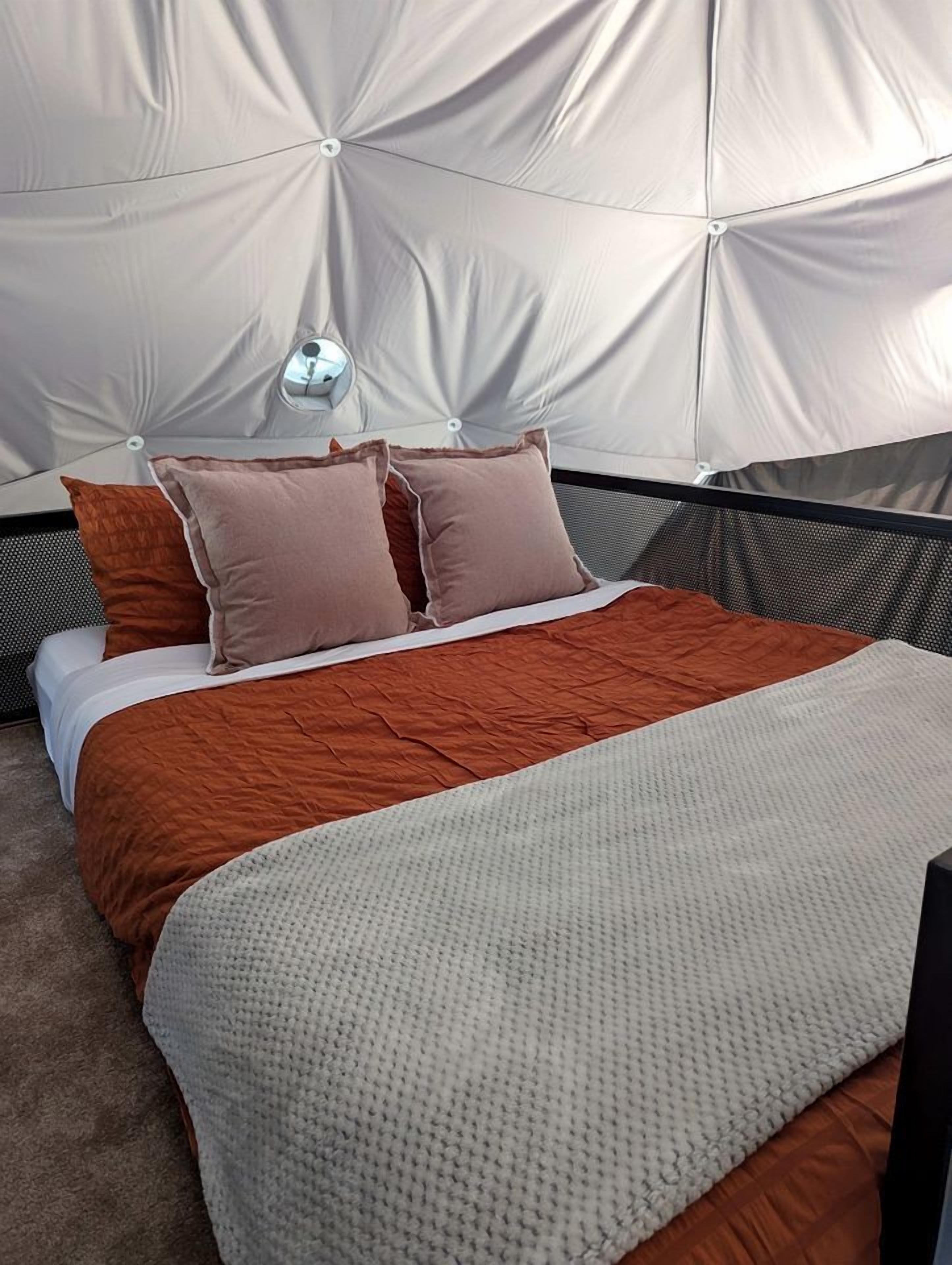 1 chambre, lit parapluie, Wi-Fi, draps fournis