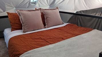 1 chambre, lit parapluie, Wi-Fi, draps fournis