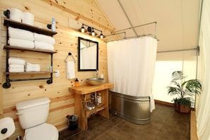 Bathroom - Zion National Park Tent Rentals for Luxury Camping, Utah (Orderville)