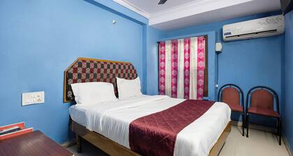 Hotel Swarna Mayuri