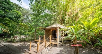 Montabord Bungalow - A Nature Getaway in Martinique