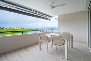 Unclassified image, 4 of 15, button - Du Port Apartment - Ocean View, Fort-de-France (Fort-de-France)