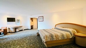Habitació doble estàndard, 1 llit de matrimoni gran, no fumadors | Escriptori, espai de treball apte per a portàtils i wifi gratuïta 