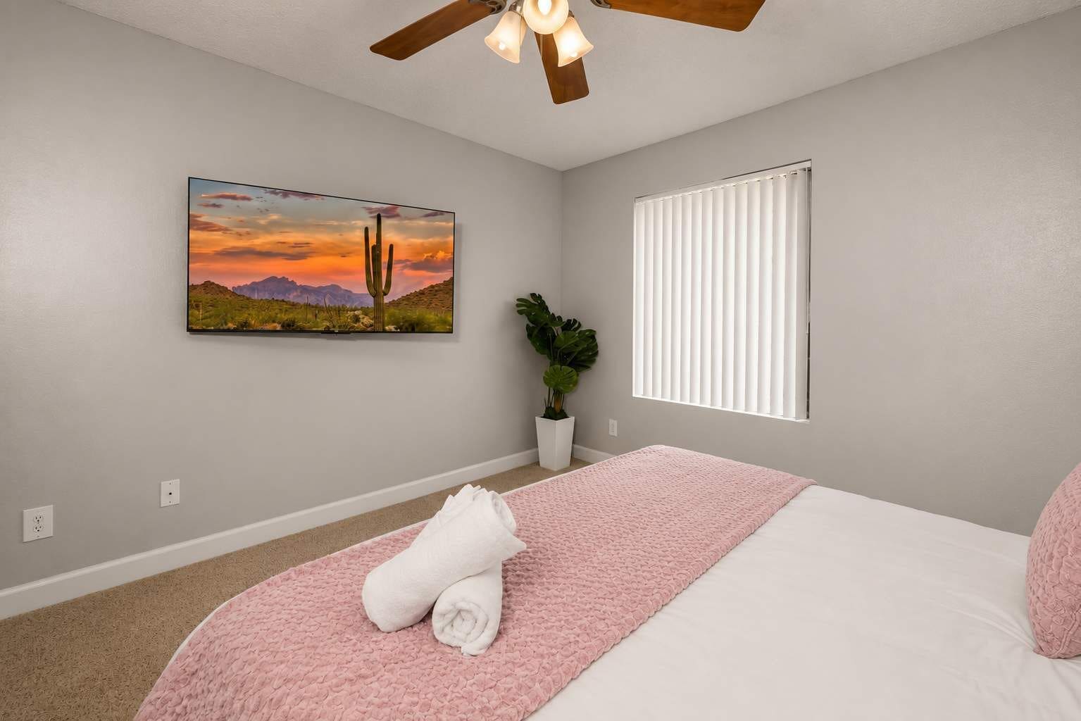 2 bedrooms, iron/ironing board, travel cot, WiFi