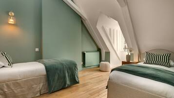 Ropa de cama de alta calidad y minibar