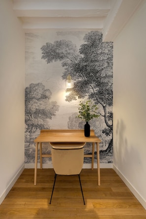 Deluxe Double Room, Garden View | Interior