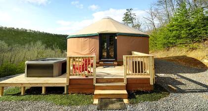 Fantastic Yurt with Hot-tub and Fire Pit in Wardensville, West Virginia