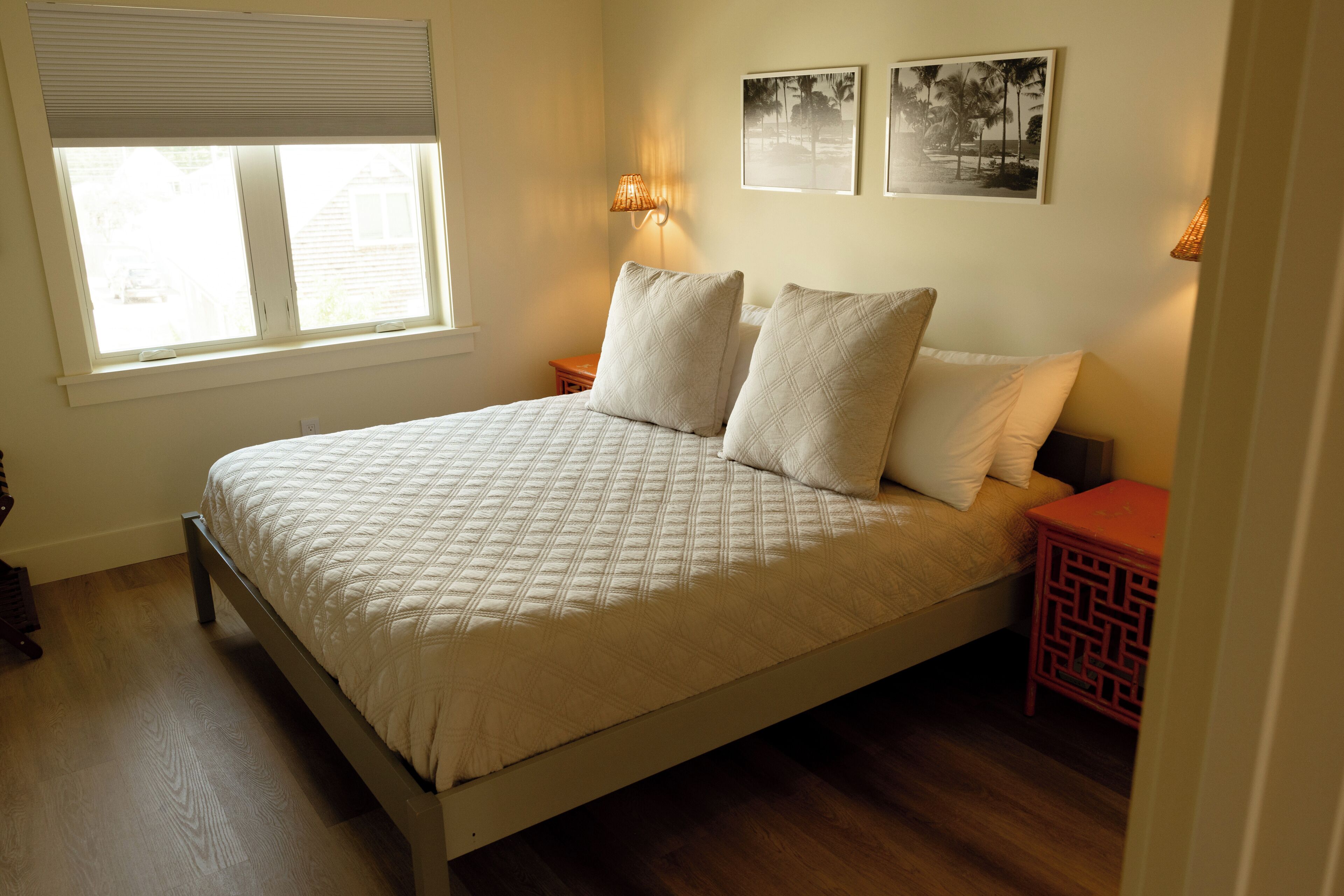5 bedrooms, iron/ironing board, free WiFi, bed sheets