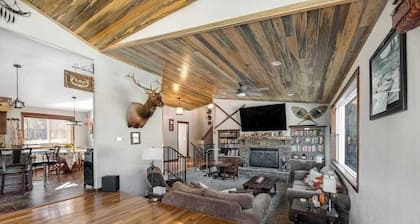 Whitegate Lodge - Secluded Home • Near Hiking