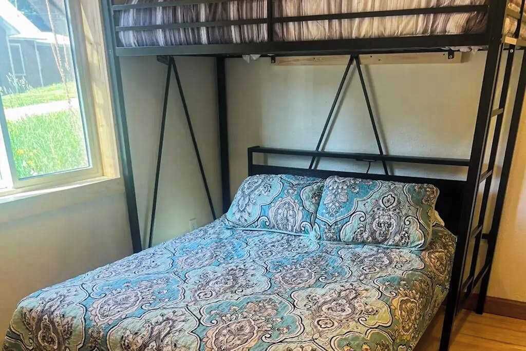 2 chambres, fer et planche à repasser, Wi-Fi, literie fournie