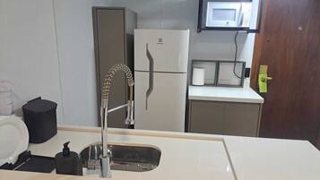 Suite Studio Confort, vue ville | Cuisine privée