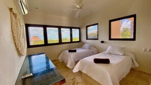 3 bedrooms, internet, bed sheets