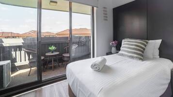 Room, 1 Bedroom, Accessible | Balcony
