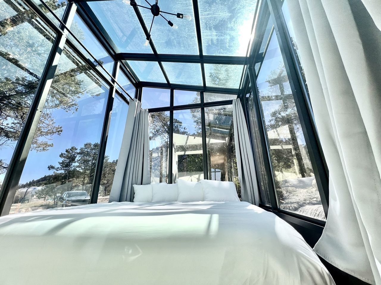 WiFi, bed sheets