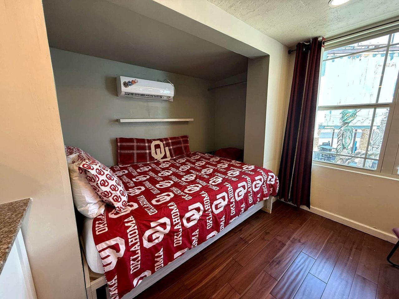 1 bedroom, WiFi, bed sheets