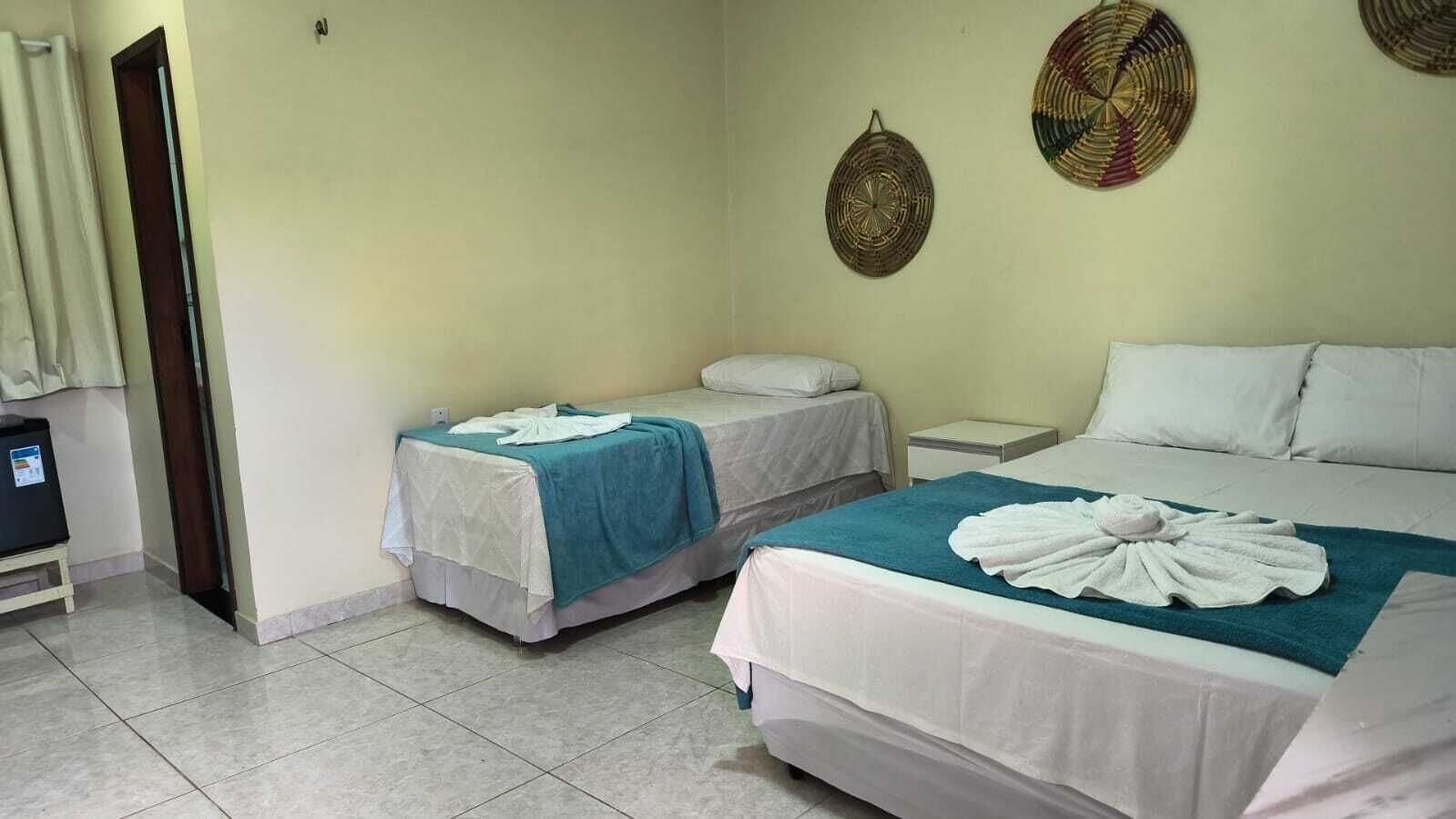 Quarto casal ou duplo clássico, varanda coberta | Wi-Fi de cortesia