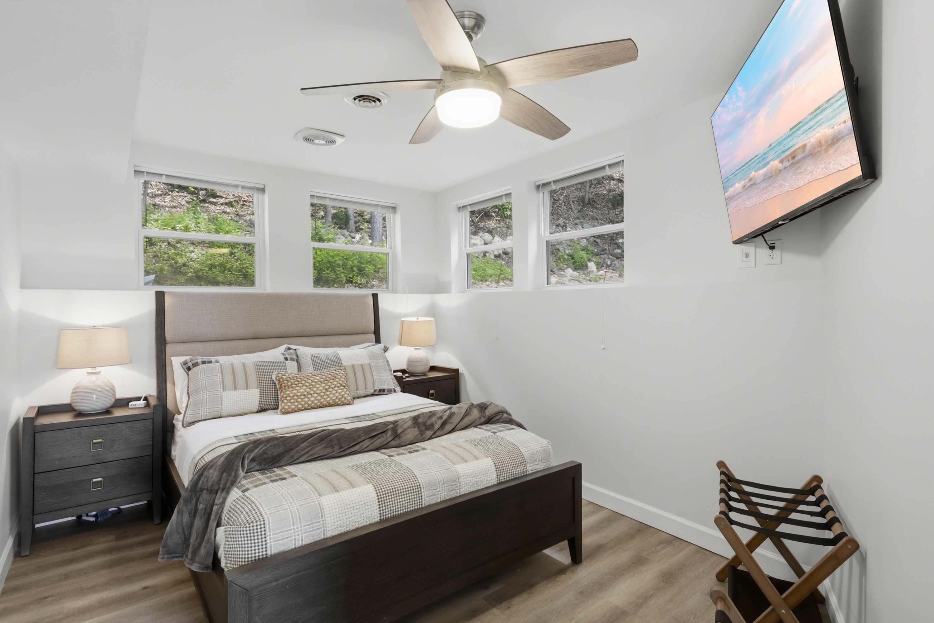 6 chambres, lit parapluie, Wi-Fi, draps fournis