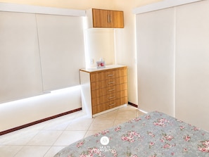 4 bedrooms