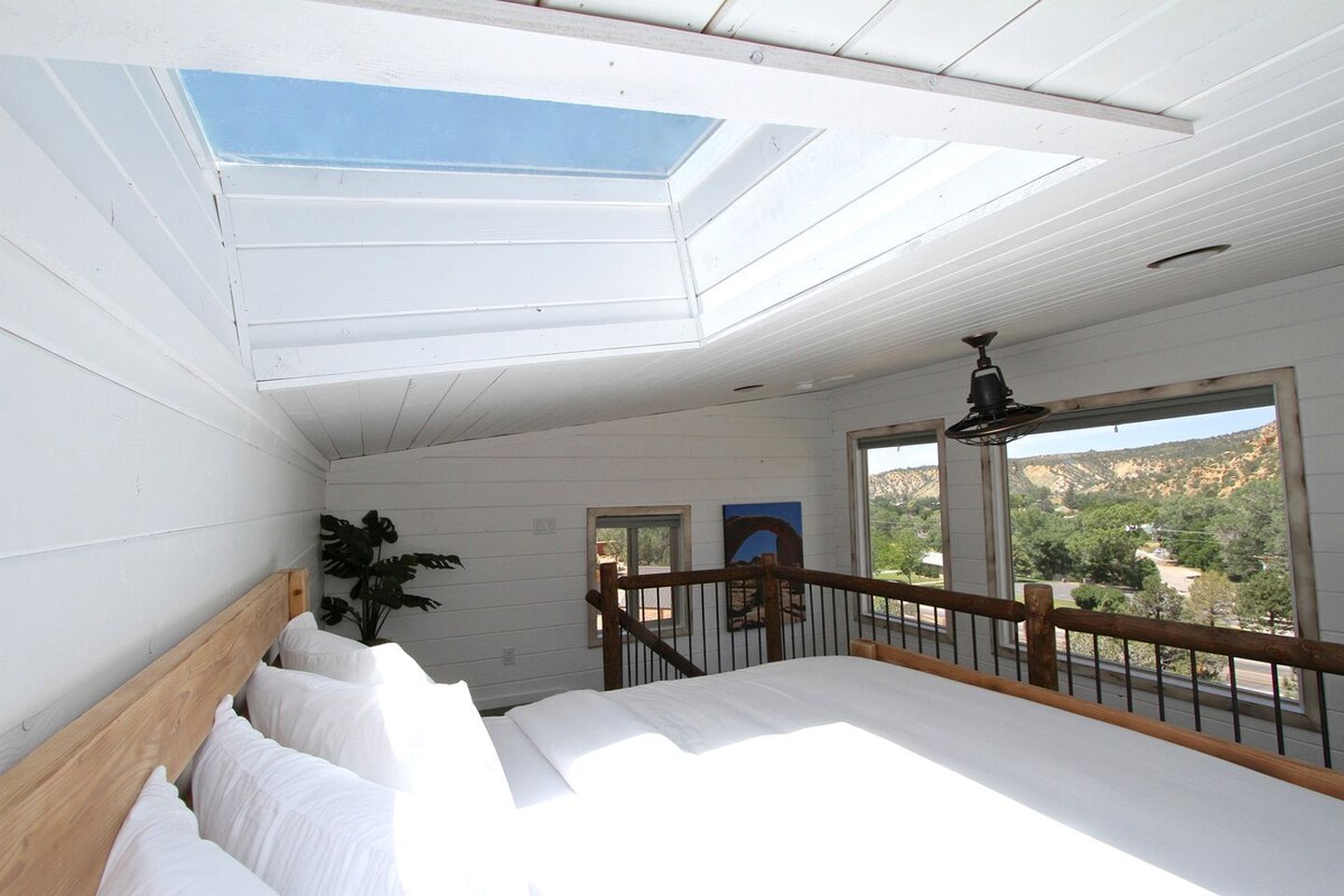 WiFi, bed sheets