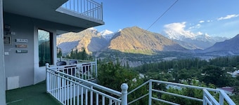 Altitude 7788, 
Scenic 2-Bedroom Apartment in the Heart of Karimabad
