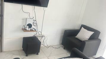 Fireplace, video games, table tennis, books