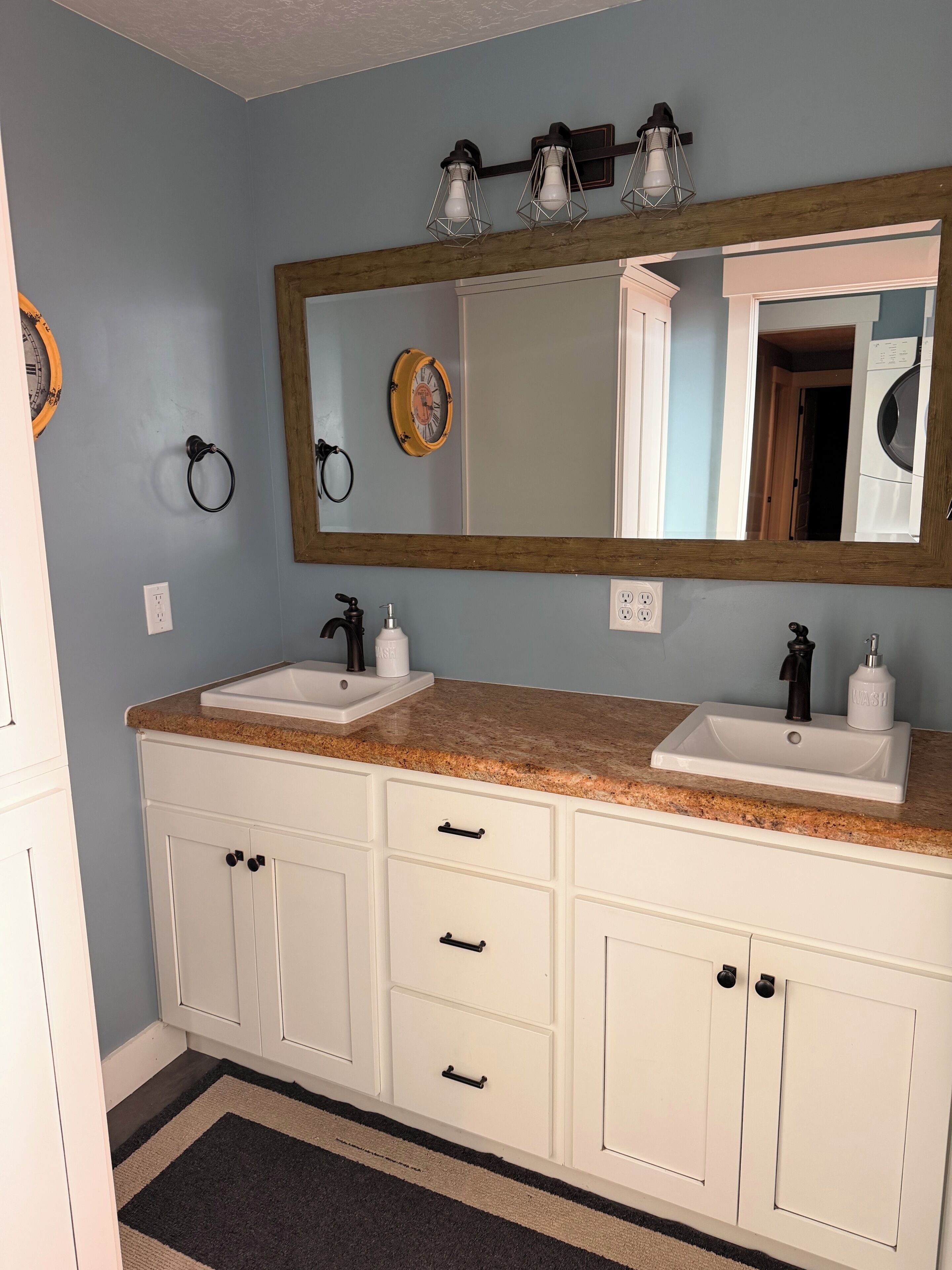 Jetted bath, hair dryer, towels, soap