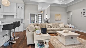 Living area - Fully Furnished 4-Bedroom Executive Home (Stonewall)