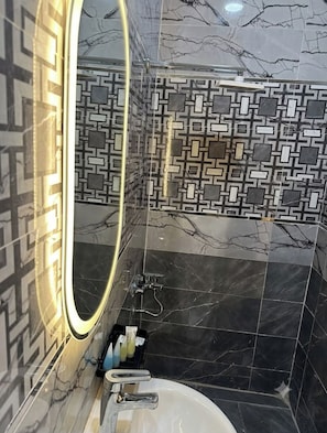 Double or Twin Room | Bathroom - Vista Pyramids Boutique Hotel (Giza)