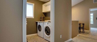 Historic 3BR Columbia Gorge - Hot Tub