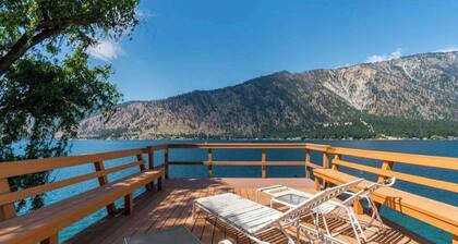 Amazing 3BR Lakefront - Dock - Deck